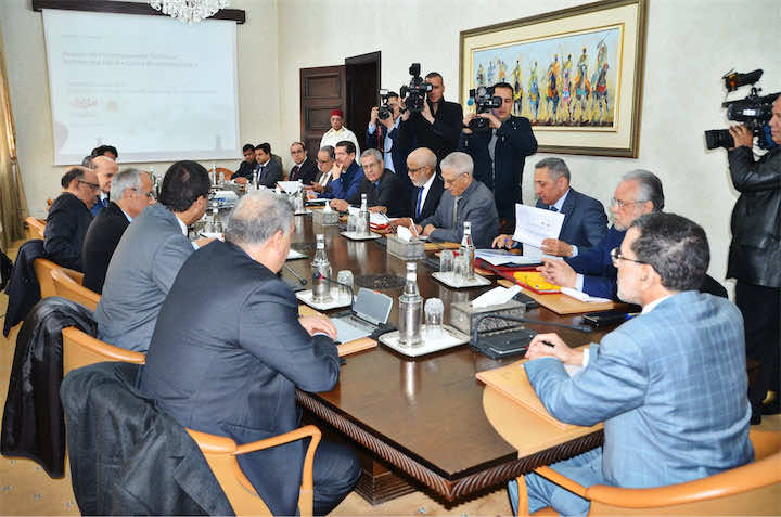 بعد الغضبة الملكية.. العثماني يسابق الزمن لوضع تصور لإصلاح مراكز الاستثمار