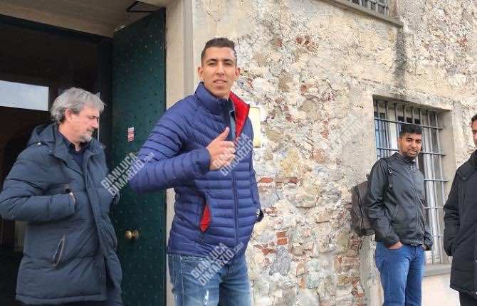 مدافع "الأسود" يخوض أول حصة تدريبية رفقة فريق جنوى  -صور