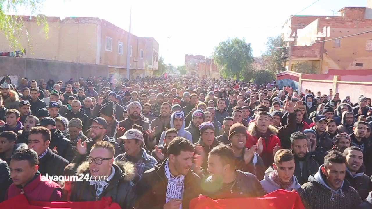 نشطاء جرادة يصعدون من احتجاجاتهم