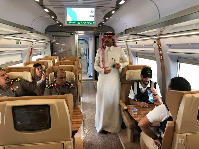 بين مكة والمدينة.. رحلة تجريبية لقطار الحرمين السريع