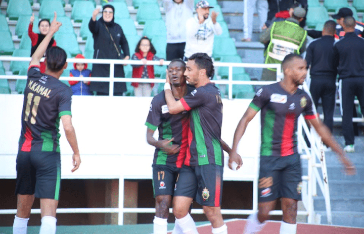 الجيش يحسم الشوط الأول من "الكلاسيكو" المثير لصالحه