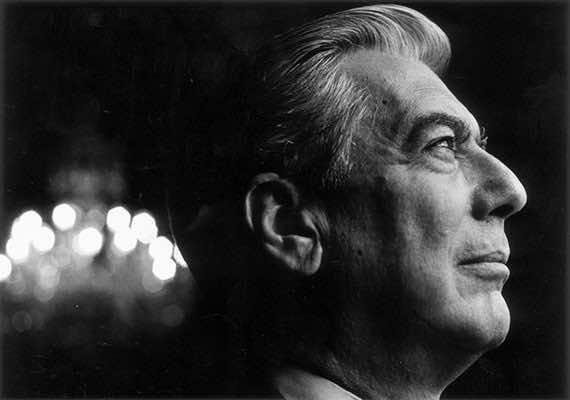 يوصا: الديمقراطيات الزائفة تحولت إلى معرقل لتقدم المجتمعات