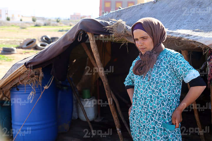 أم لـ4 أطفال تعيش بخيمة لأزيد من 7 سنوات..وتوزع بناتها على أسر ترعاهم- فيديو