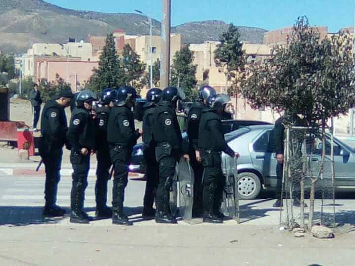 عاجل..الأمن يطوق جرادة ..والمحتجون: الموت ولا المذلة