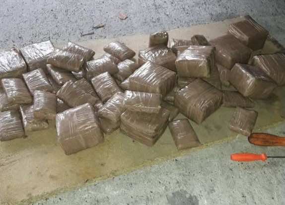 ضبط 32 كيلوغراما من الحشيش داخل شاحنة في طريقها إلى إسبانيا- الصورة