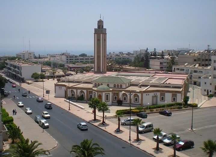 إغلاق مقهى بأكادير أغرق مسجدا وإعدادية برائحة "الشيشا"