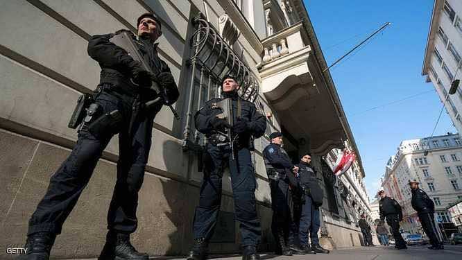 اعتقال مشتبه بتنفيذ هجمات "السكين" بفيينا