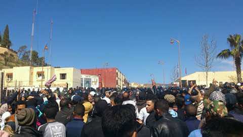 عاجل..إنزال أمني بجرادة واعتقال ناشط معروف