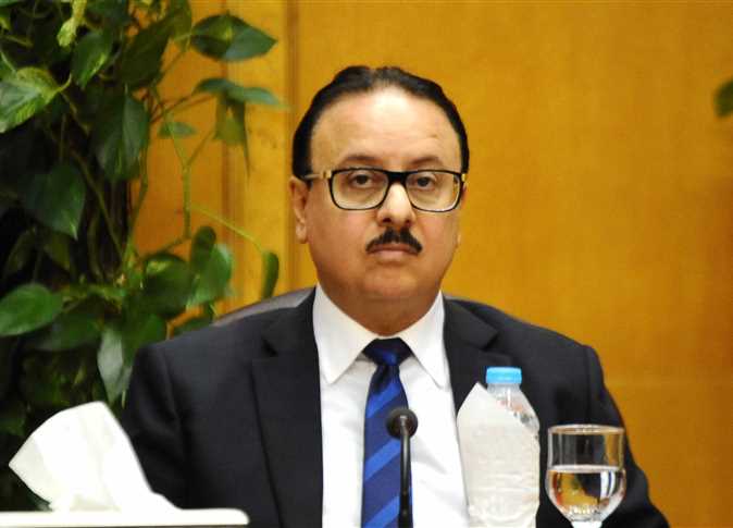وزير مصري: نعمل على إنشاء "فيسبوك" خاص بنا لحماية الاستقرار
