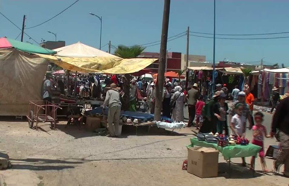 انهيار سُور بسوق ضواحي المحمدية..والحادث خلف ضحايا