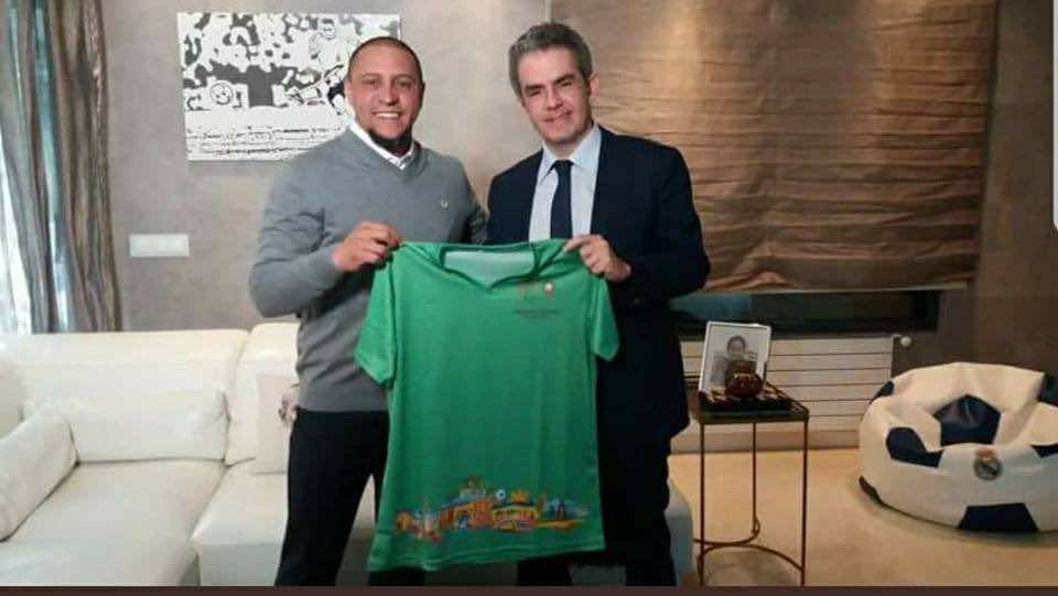 روبيرتو كارلوس: واثق جدا في قدرة المغرب على تنظيم "مونديال" استثنائي