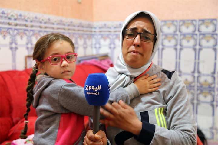 أرملة تناشد الملك: ارحمني راك أنت أبّانا .. هاد اليّتَامى مايضيعوش – فيديو