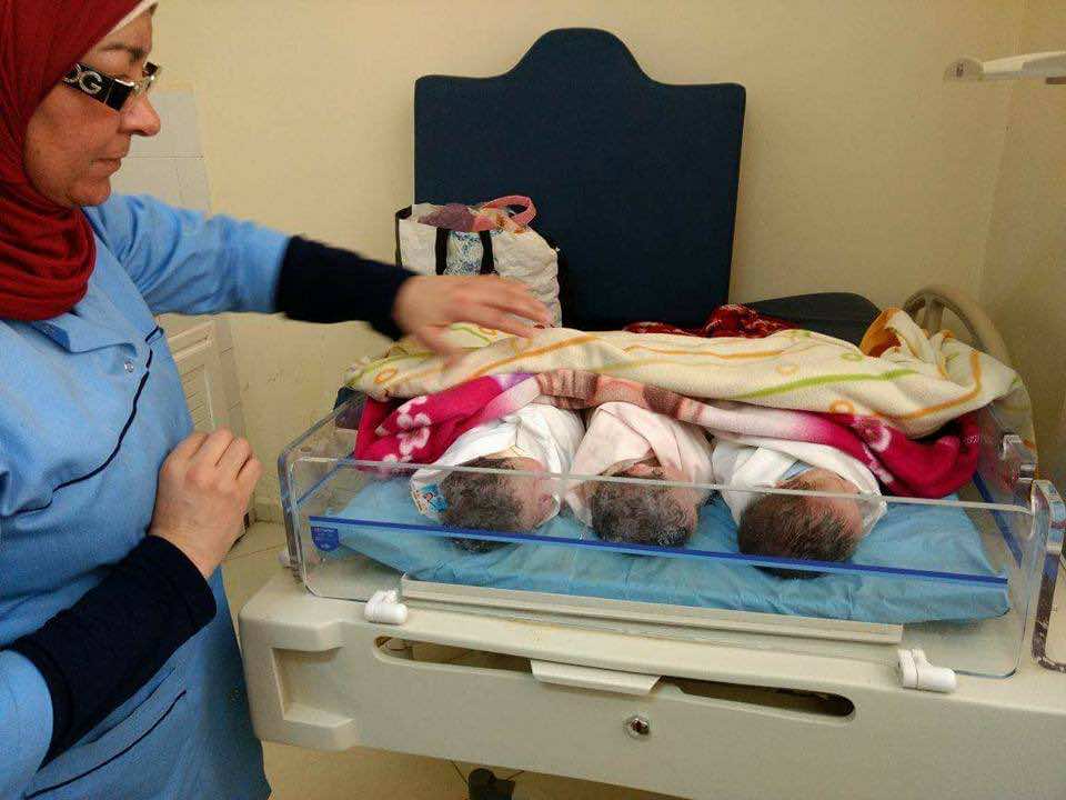 ثلاثينية ترزق بثلاث توائم بخنيفرة