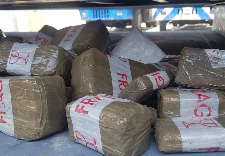 ميناء طنجة المتوسط.. إجهاض محاولة لتهريب كمية من المخدرات في اتجاه أوربا- صور