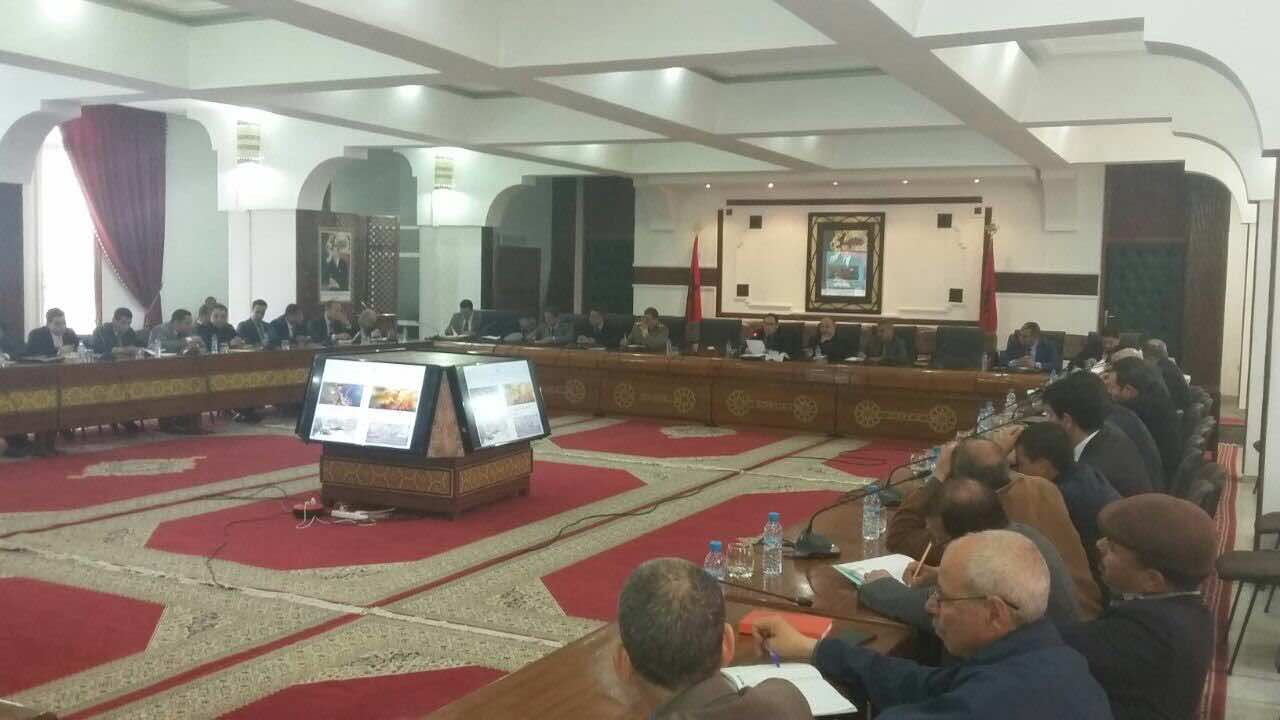 الفقر على " طاولة" مصلحة العمل الاجتماعي بعمالة تاونات