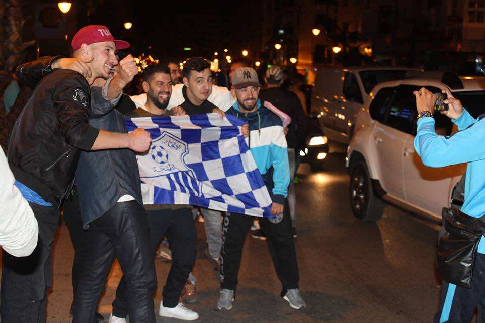 احتفالات وأجواء رائعة بطنجة ليلة تتويج الاتحاد بالبطولة - فيديو وصور
