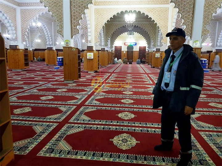 سابقة..حارس أمن خاص لحماية المصلين في تزنيت