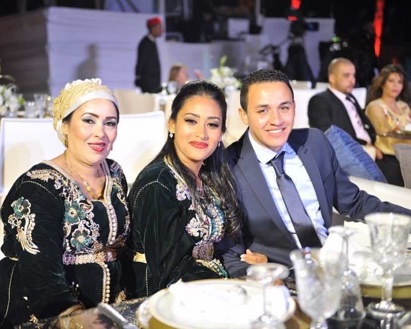 كوبل مراكش: كلمت والدي بعد "لالة العروسة" وأنا وأيوب عايشين كيف المخطوبين