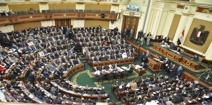 الجدل حول قانون حبس الملحدين يعود مجددًا إلى مصر