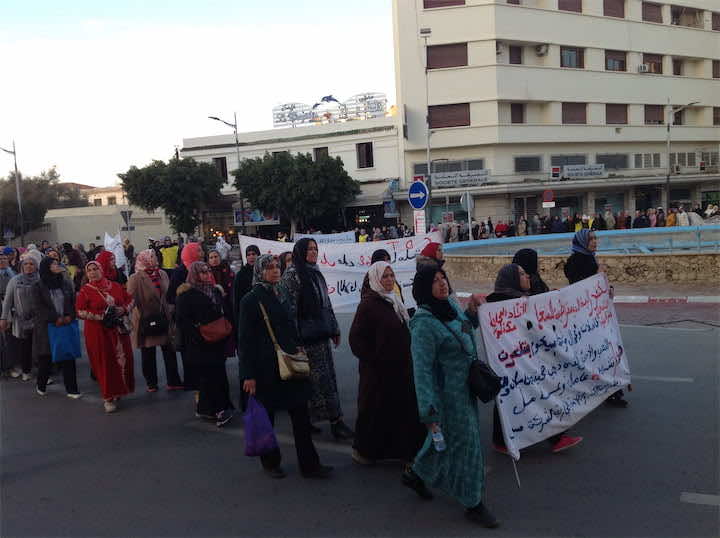 الحكومة في تناقض كبير.. 650 عامل وعاملة يحتجون في مكناس منذ أكتوبر ولم تتحرك!
