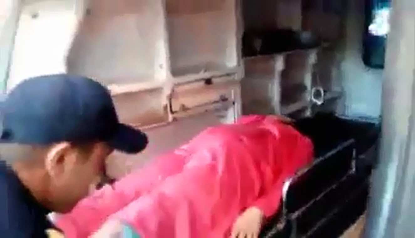 "بعد اعتداء "كوميسير"عليها.. نقل حامل في وضعية حرجة إلى مستعجلات فاس - فيديو
