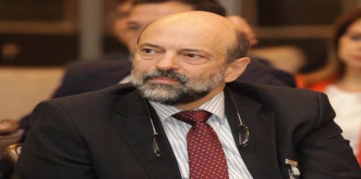 الرزاز للأردنيين: مستعد لامتحاناتكم وبالكتاب المفتوح‎