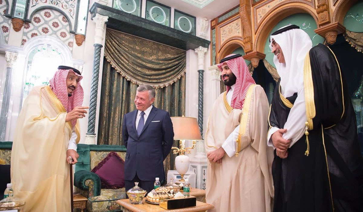 قمة "مكة" تعد الأردن بـ2.5 مليار دولار لنزع فتيل الإحتجاجات