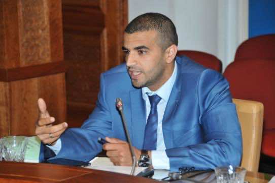برلماني: أنباء عن مرافقة 400 شخص للمنتخب الوطني بكلفة مليار سنتيم!.. ومصدر جامعي يوضح
