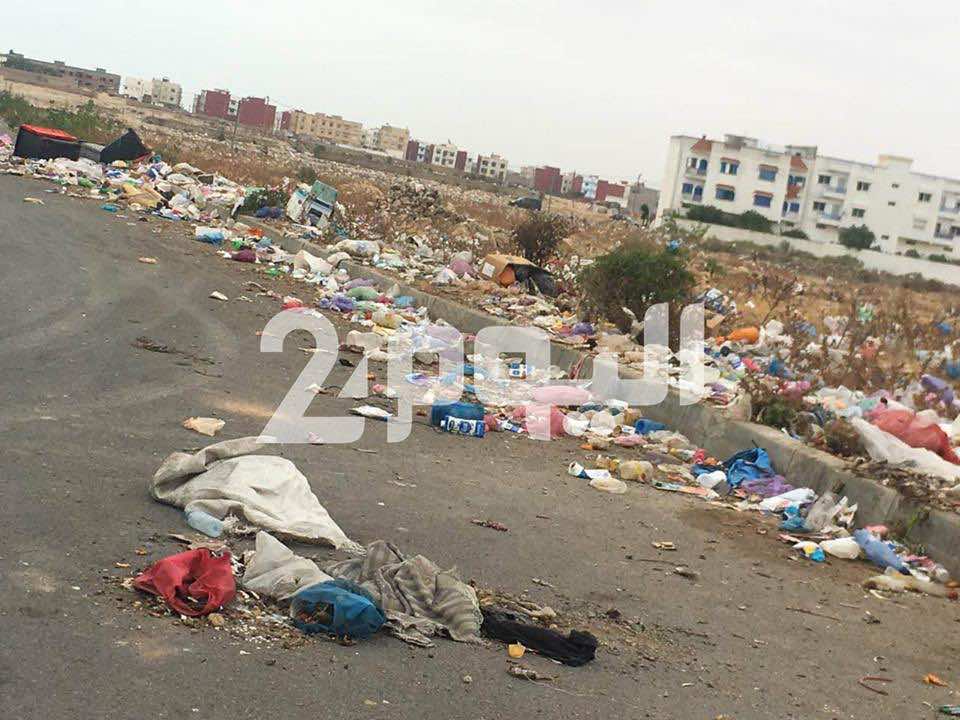 على الرغم من كونها مدينة سياحية.. "الواليدية" تغرق في أكوام الأزبال -فيديو
