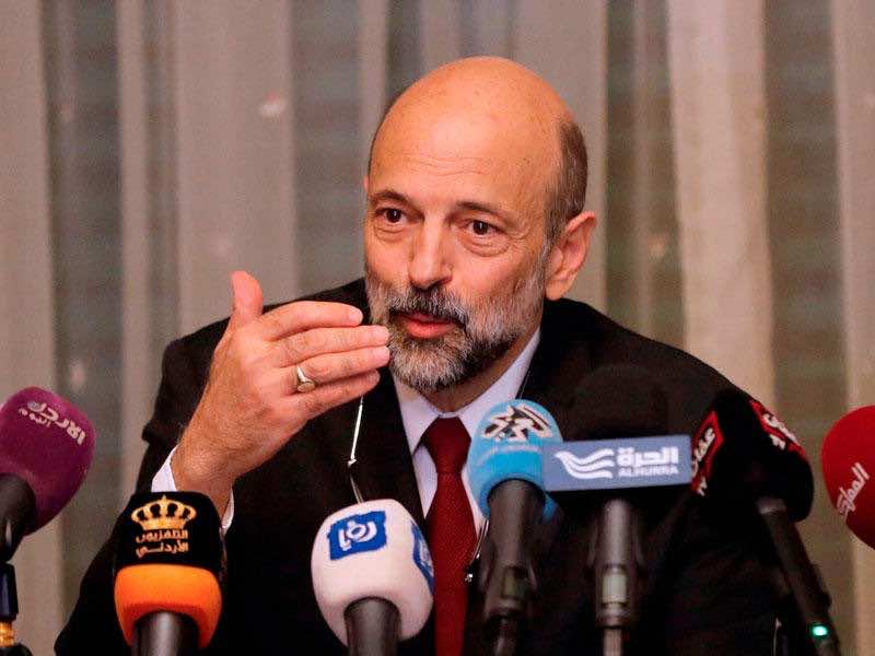 حكومة الأردن تتجه لإلغاء تقاعد الوزراء