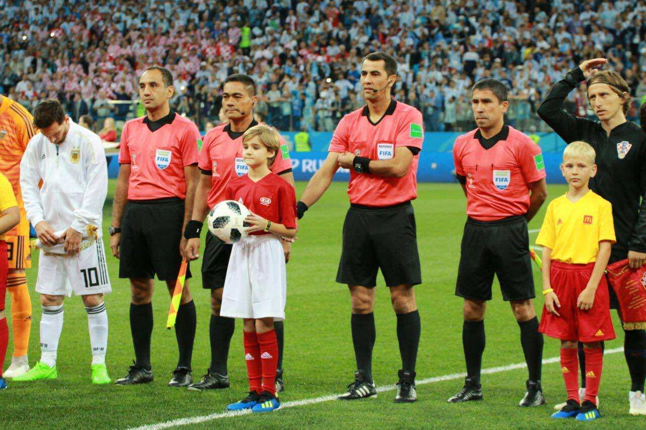 مونديال روسيا.."الفيفا" يعين حكم مباراة المنتخب المغربي وإسبانيا