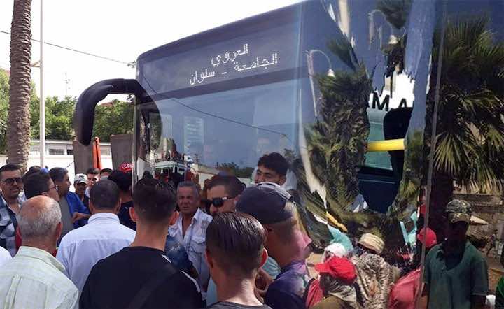 في يومها الأول.. حافلات الناظور الجديدة تتعرض للتخريب!!