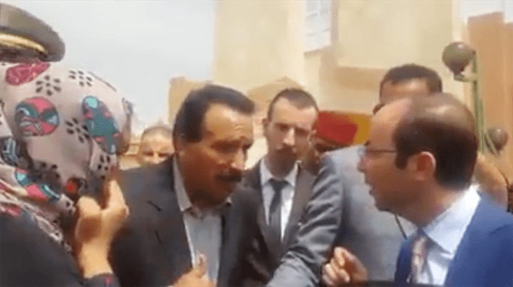 سيدة تحرج الوزير "الدكالي": "بغا ندير عملية وعطوني موعد عامين - فيديو