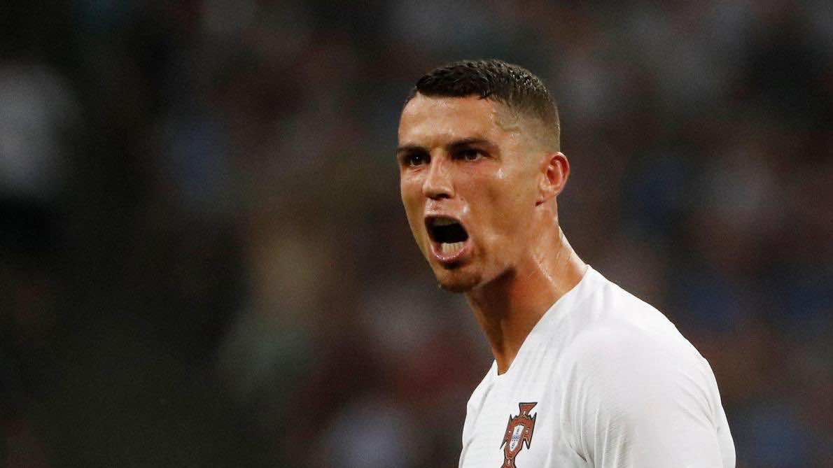 عاجل..ريال مدريد يوافق رسميا على بيع رونالدو ليوفنتوس