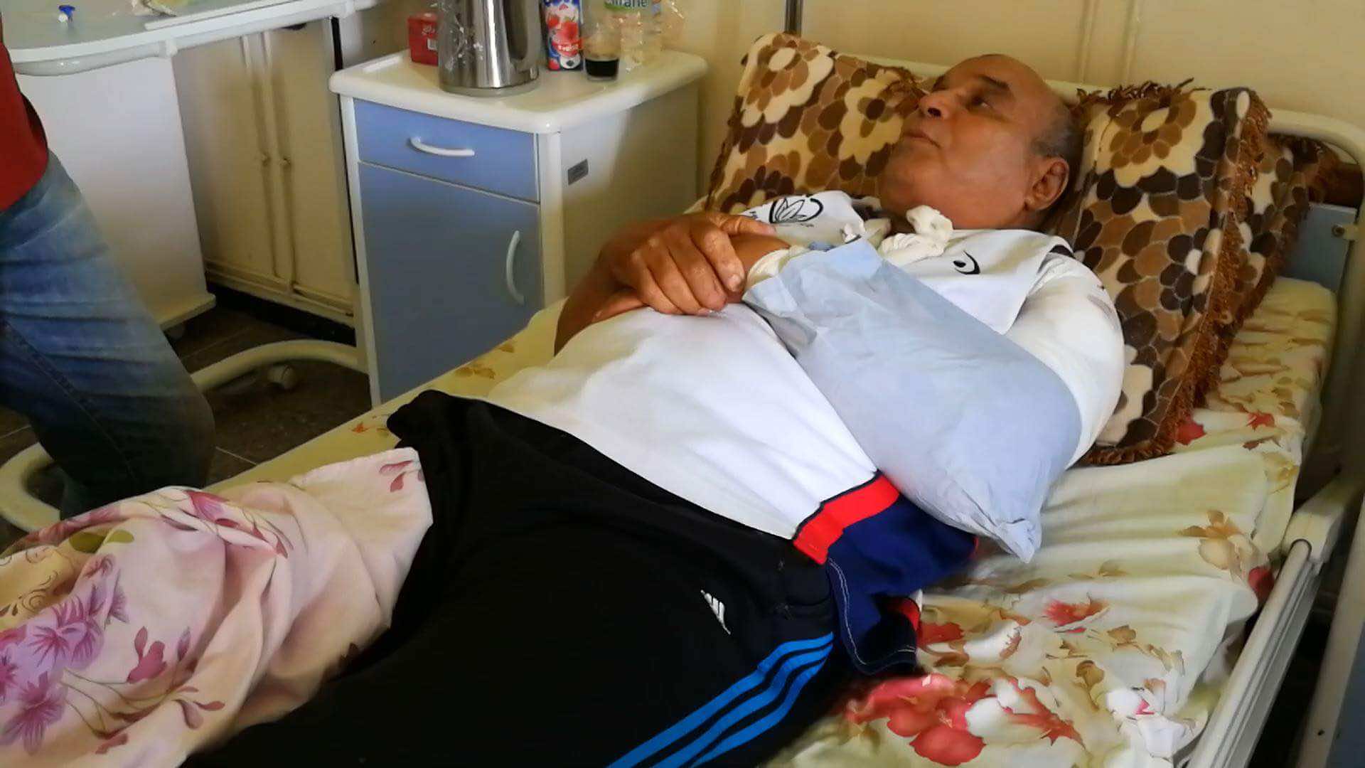 سباق "ولاد الفشوش" يقتل سيدة بالقنيطرة.. والسائق المصاب يطالب بتسجيلات تكشف سيارات الجناة - فيديو-
