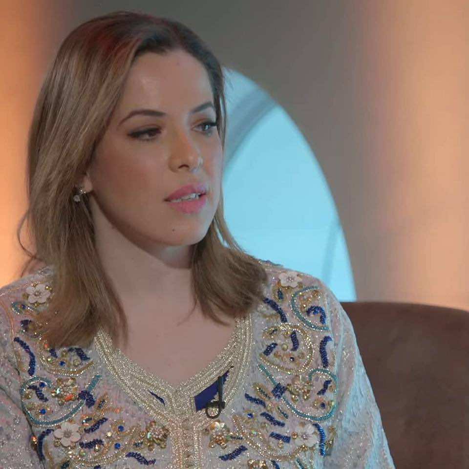 الموت يفجع الفنانة سناء مرحاتي - صور