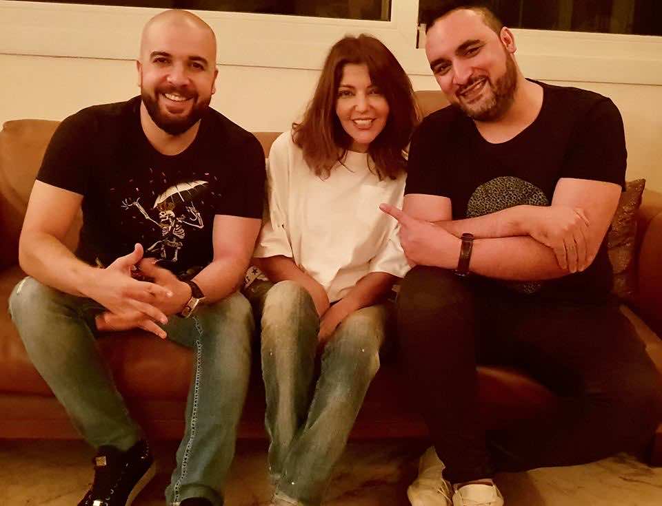 فنان مغربي يتهافت النجوم العرب على التعامل معه