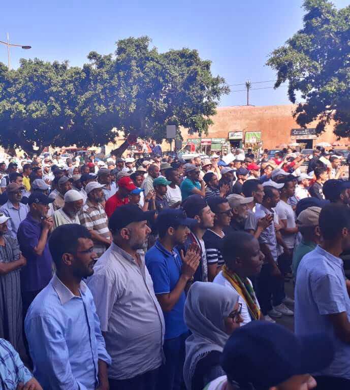 في أول لحظات انطلاقها.. مسيرة الرباط من أجل الريف تبدأ حاشدة وترفع شعار "الحرية الفورية"