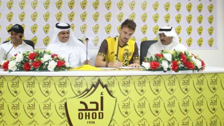 لاعبو البطولة يثيرون إهتمام الأندية السعودية.. سيبوفيتش يجاور حارس الوداد!