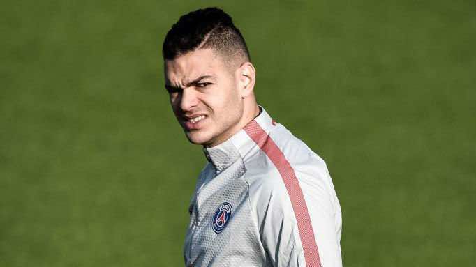 نجم عربي يفتح النار على ديشامب ويطالبه بالرحيل بعد الفوز بالمونديال