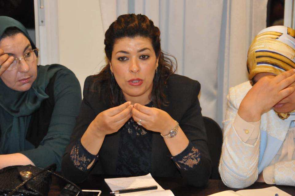 برلمانية تنتقد "البيجيدي" والإستقلال.. وتؤكد: التقاعد البرلماني ريع يجب إنهاؤه