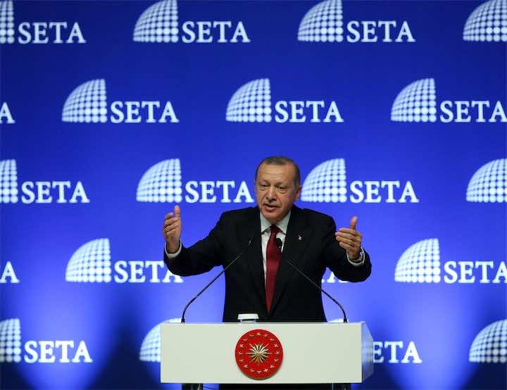أزمة تركيا وأمريكا..أردوغان يصعد ويعلن مقاطعة المنتجات الإلكترونية الأمريكية