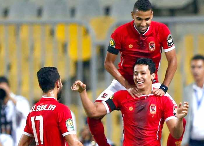 مهاجم الأهلي المصري يقترب من البطولة الاحترافية