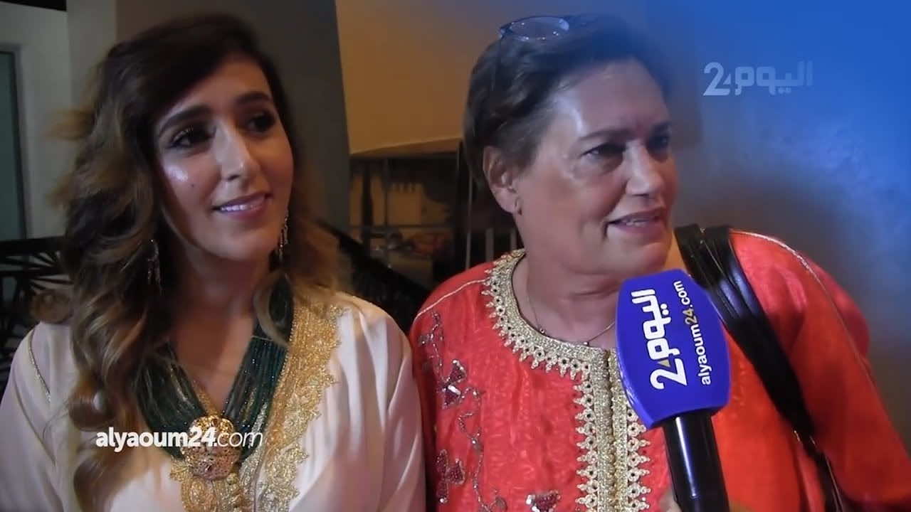 الفنانة بوحمالة في أول ظهور لها بعد عملية جراحية تهنئ فاطمة خير وبونعيلات وتعلن تحسن وضعها الصحي
