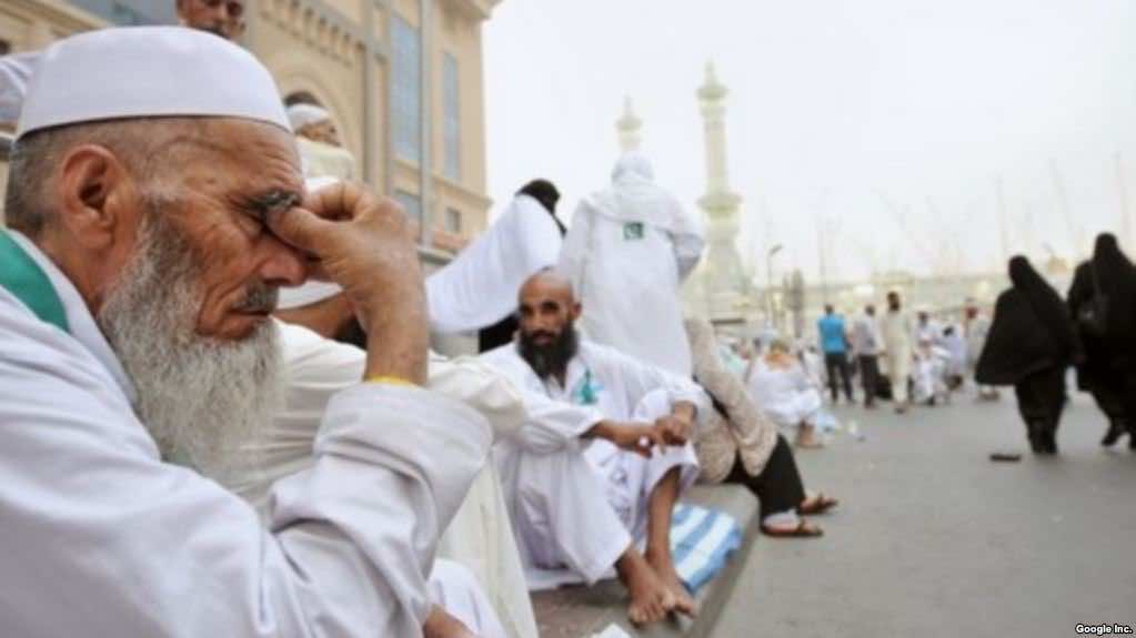 بعدما أنكرت الفيديوهات الصادمة للحجاج.. الأوقاف تنقلب على نفسها: اتصلنا بالسلطات السعودية لتحديد المسؤوليات!