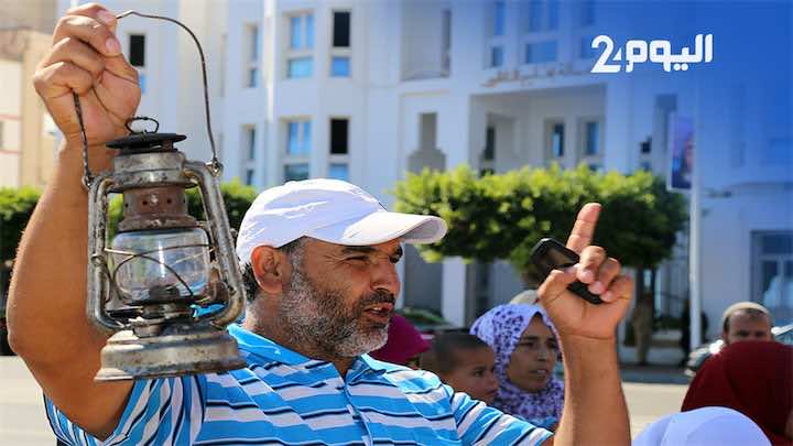 ساكنة دوار بالناظور يطالبون بفك العزلة عنهم وتزويدهم بالماء والكهرباء ـ فيديو ـ