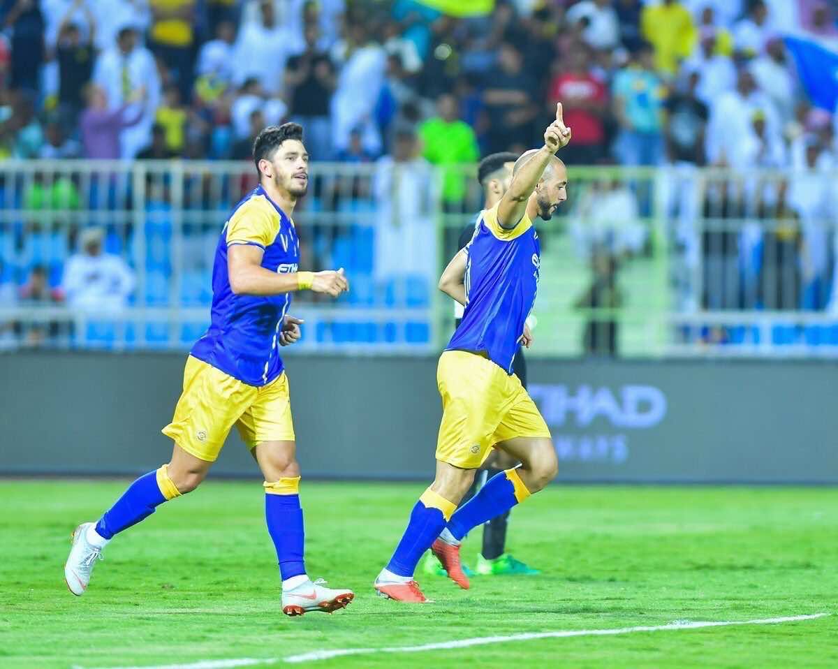 أمرابط يواصل الإبداع... مدرب الحزم يشببه برونالدو والجماهير تلقبه بالجنرال -فيديو