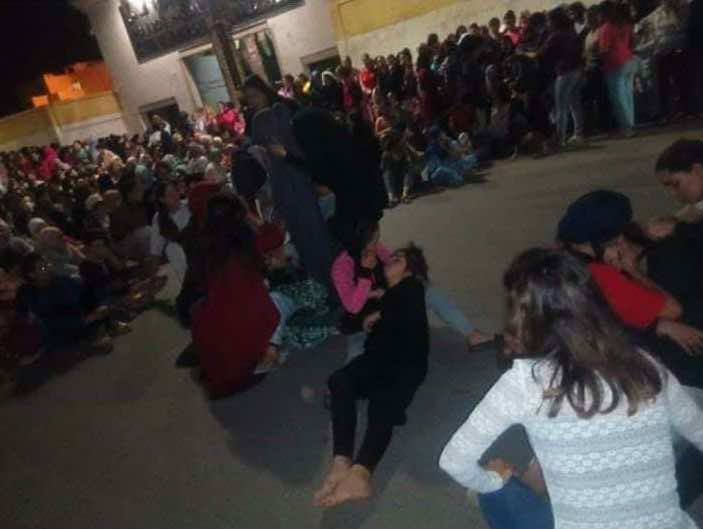 أزيد من 40 طالبة تتعرضن لتسمم غذائي في الحي الجامعي في فاس - صور