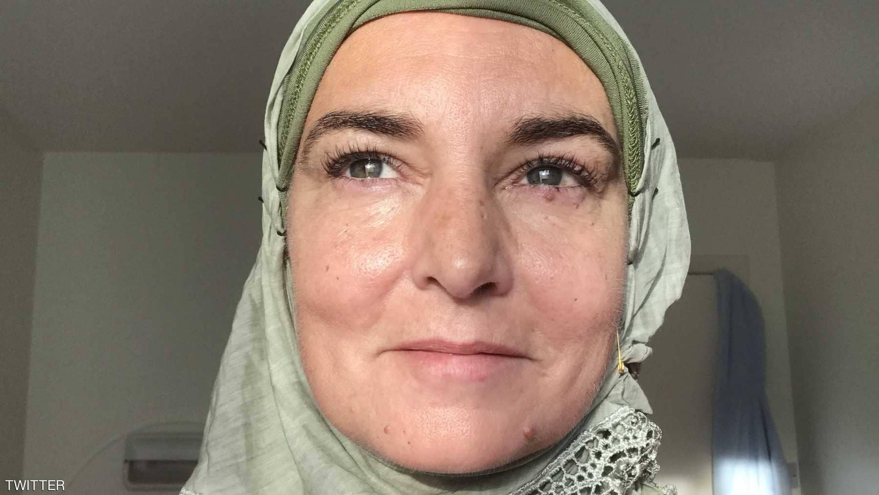 فنانة عالمية تعتنق الإسلام