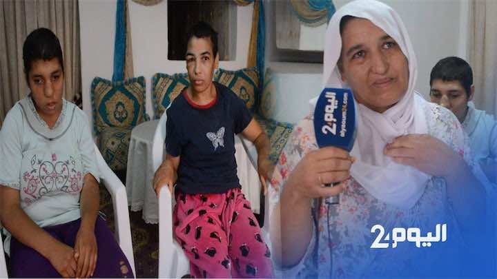 أم من العرائش تبكي على حال ابنتيها المعاقتين: لا جهد لي وأريد علاجهما- فيديو